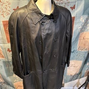 Vintage Forest black Leather Jacket Coat Size 2x It is in good condition.